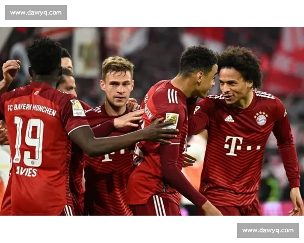 穆西亚拉深情送别穆勒：温哥华新章启，拜仁兄弟情永恒